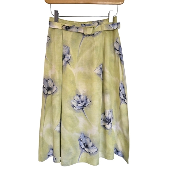 Vintage Dresses & Skirts - *As-is*‎ Vintage Braemar green floral belted skirt